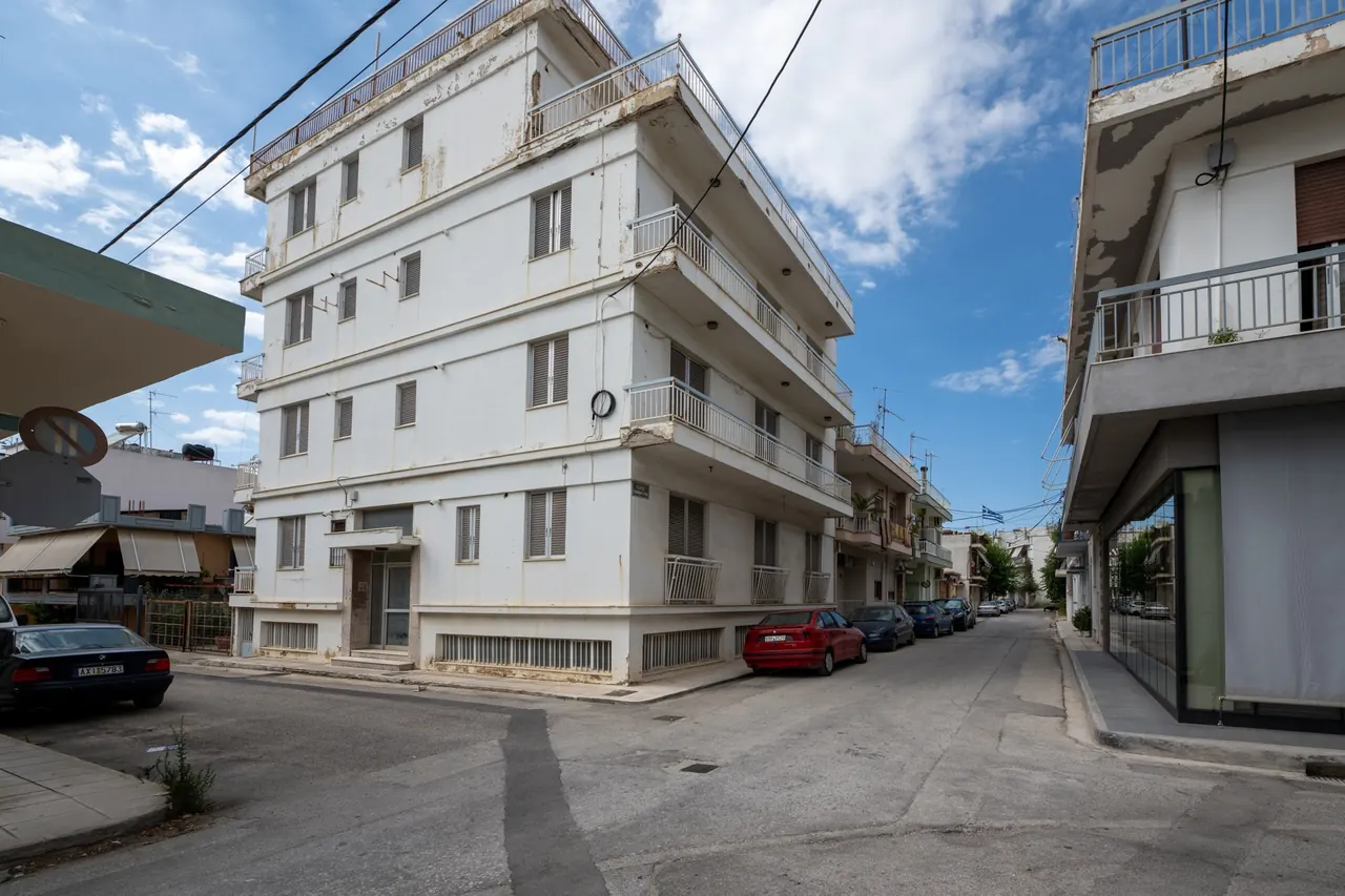 Street photograph of the existing MVR 19 building on Mavromataion Street, Patras, as it stands today